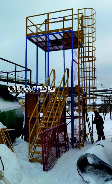 г. Березники.ООО "Сода-хлорат" проводит тренировки на учебном полигоне "СПАСАТЕЛЬ - ПС15-02-5-02" для повышения уровня безопасности при работе на высоте г. Березники.ООО "Сода-хлорат" проводит тренировки на учебном полигоне "СПАСАТЕЛЬ - ПС15-02-5-02" для повышения уровня безопасности при работе на высоте